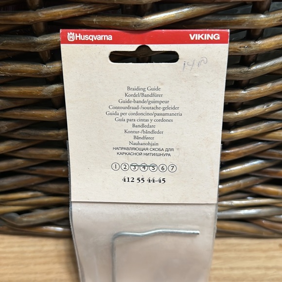 Braiding Guide - Picture 2 of 3